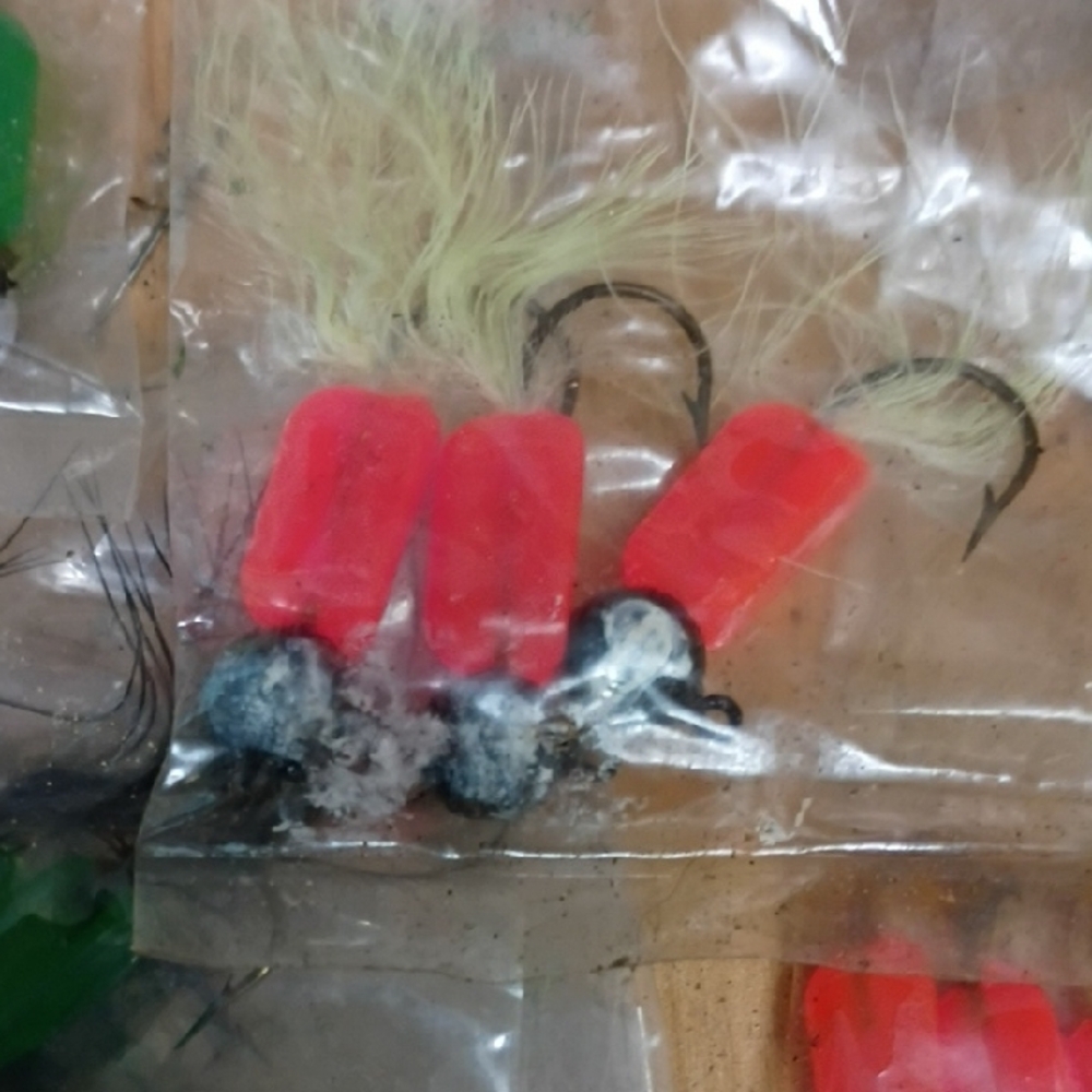Assorted Fishing Lures Set - Picture 3 of 8